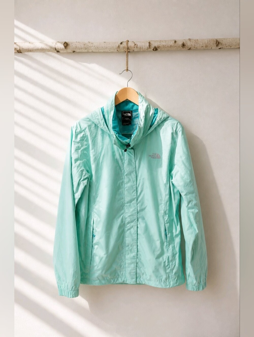 The North Face Women's Mint Lightweight Hooded Hyvent Jacket Sz Large